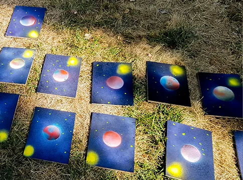Décoration & atelier dans les écoles graffiti tableaux space painting