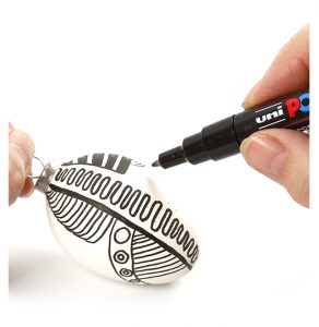 Atelier peinture et cours de graffiti /street-art avec feutres et posca