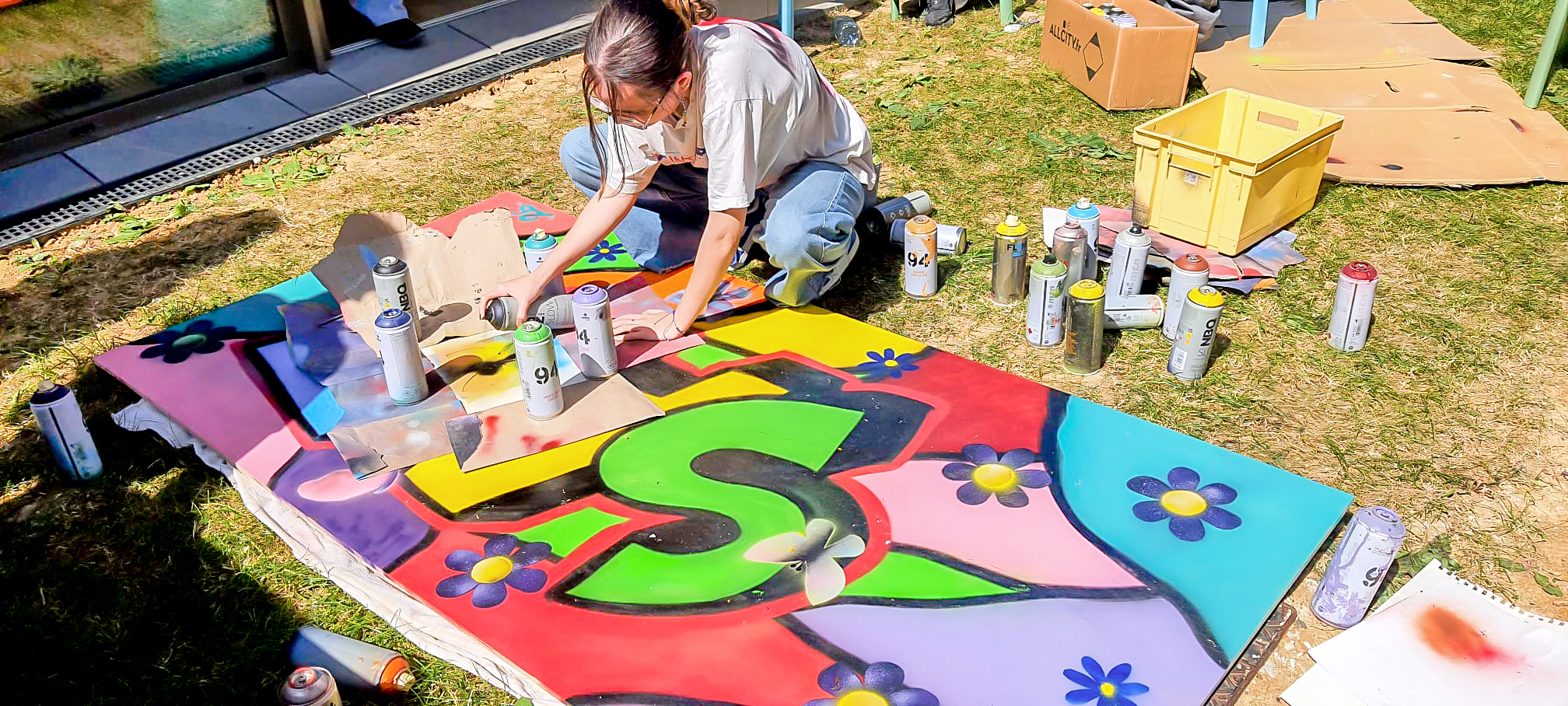 Atelier graff : street-art enseigne et space-painting au SAJ de Fontenay le comte