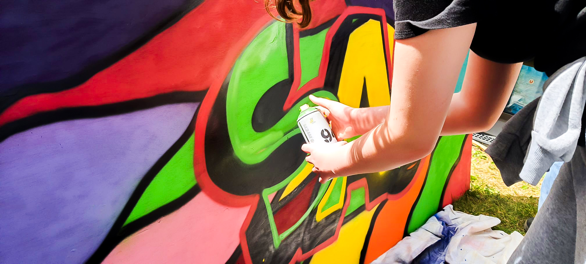 Atelier graff : street-art enseigne et space-painting au SAJ de Fontenay le comte