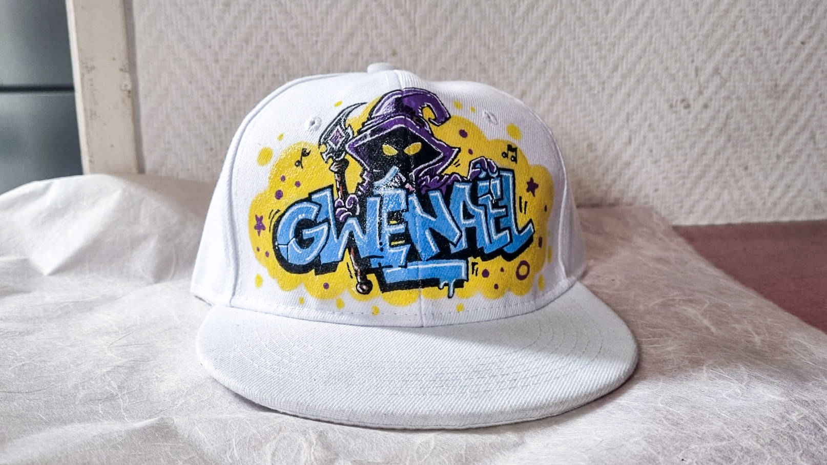 Casquettes graffiti personnalisées avec prénom Gwen Vegar de League of legend – cadeaux pour un anniversaire