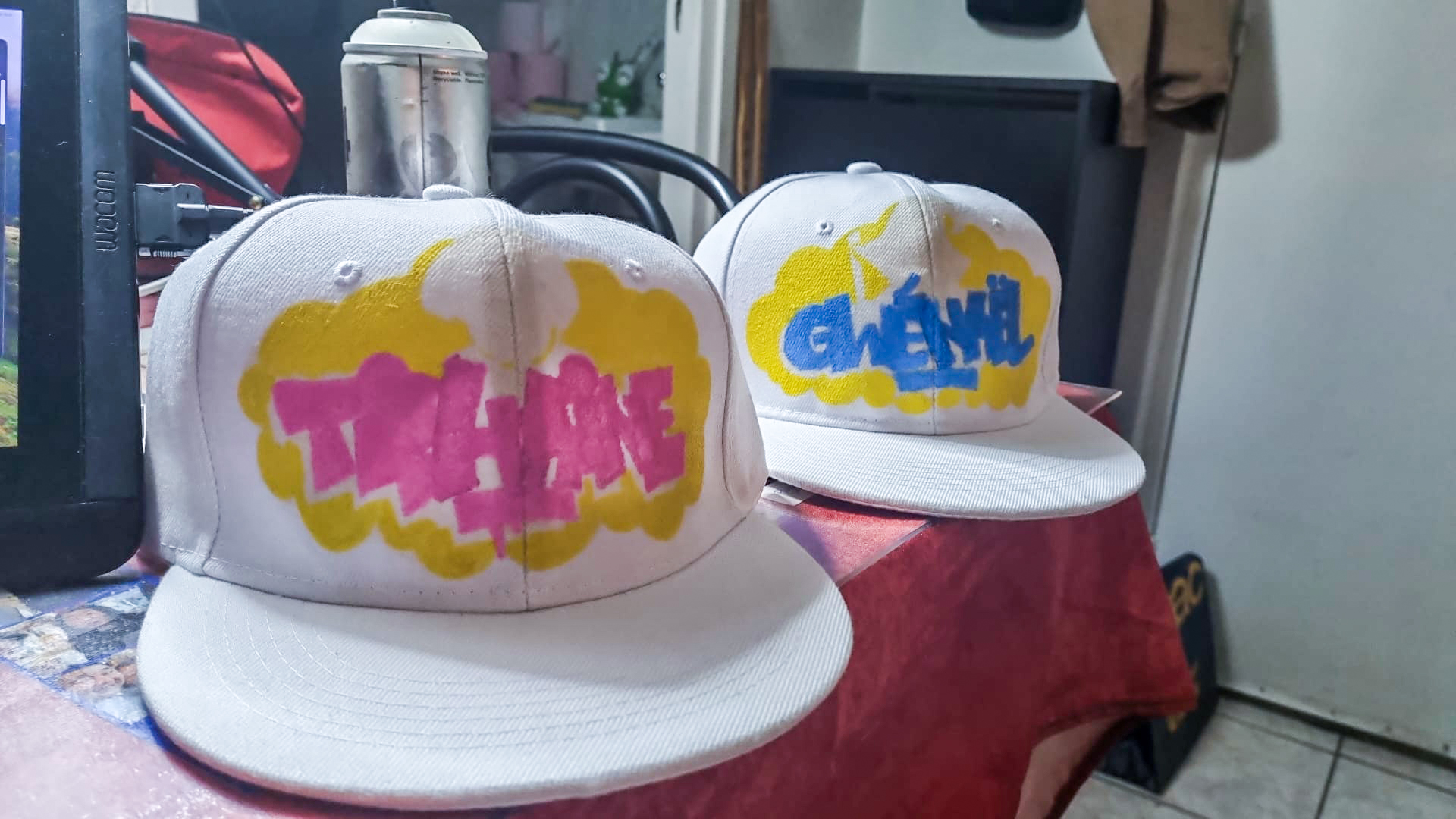 Casquettes graffiti personnalisées avec noms Vegar & Toad – cadeaux pour un anniversaire